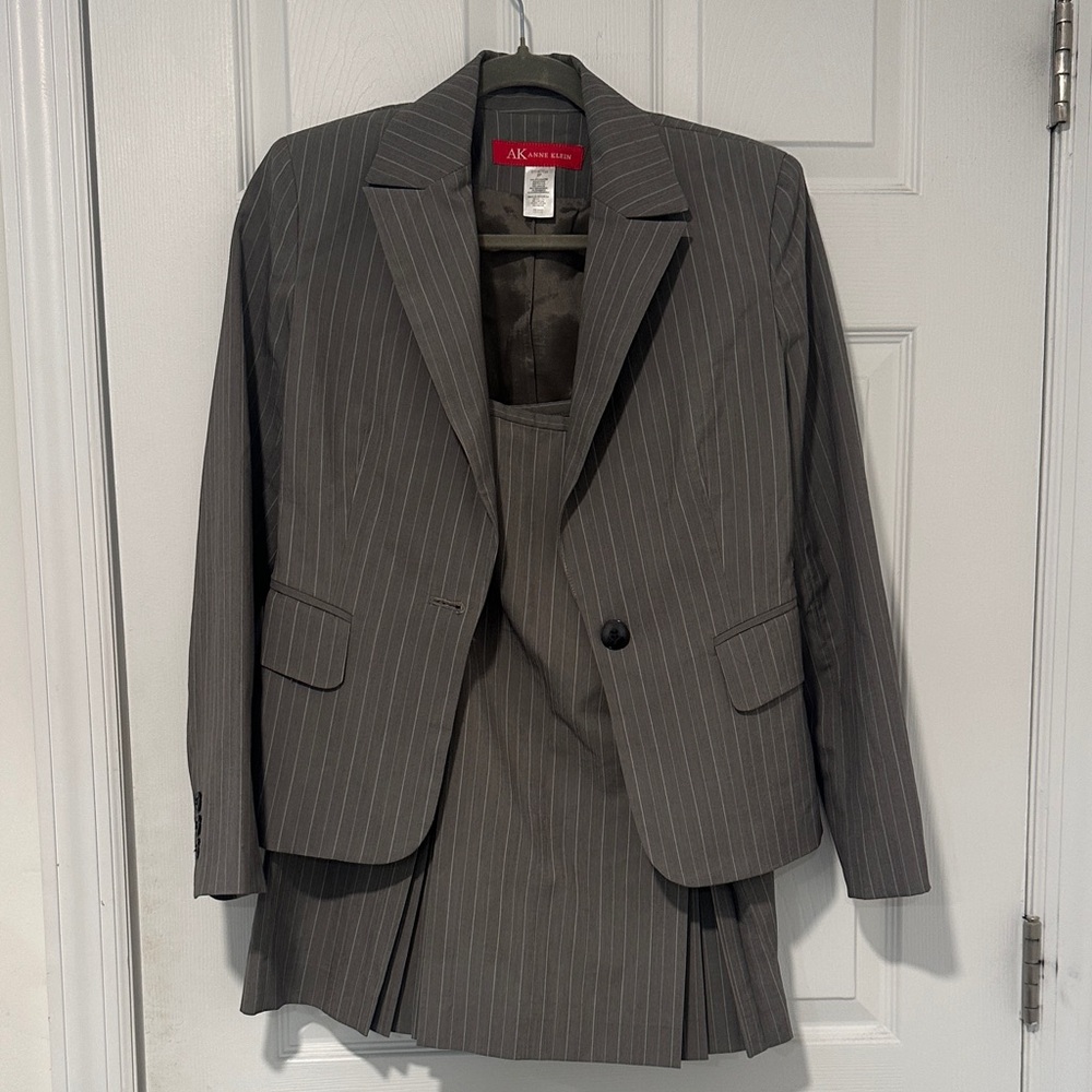 Anne Klein Gray Pinstripe Two-Piece Skirt Suit